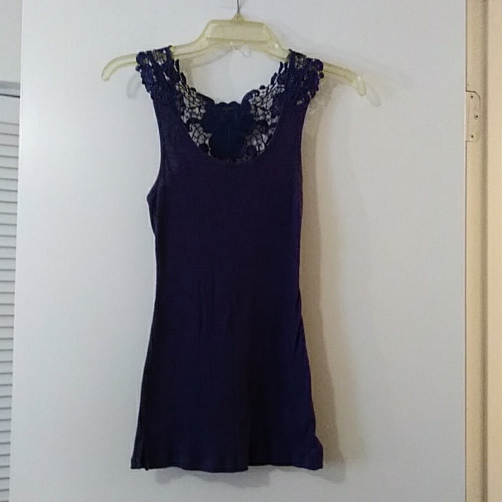 Purple sleeveless tank top